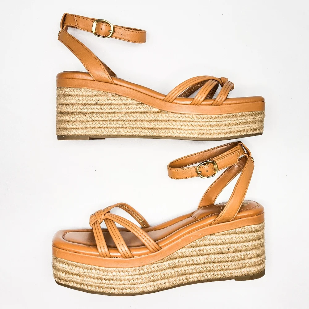 NIB Vince Camuto Loressa Platform Wedge Sandals